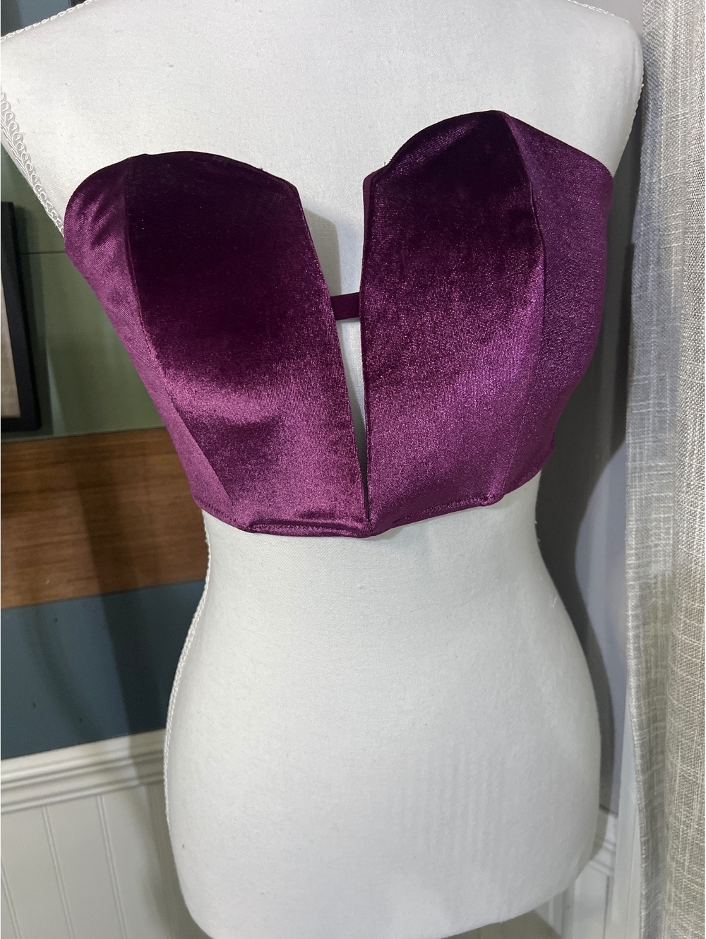 Victoriaโs Secret dream, angels velvet, mini bustier corset
